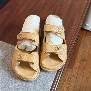 Chanel quilted dad sandals. Size 40